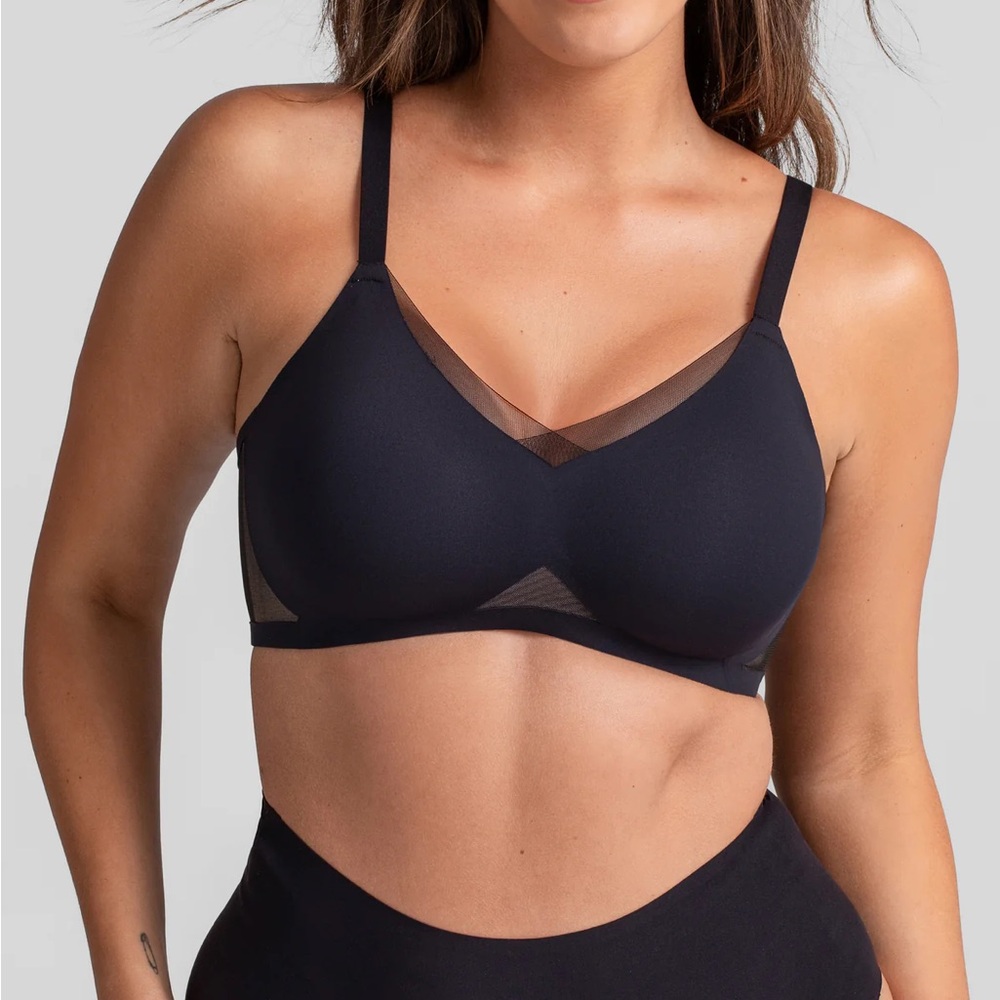 Pair (2) Honeylove Crossover Black Mesh Detail Bra M 36 B/C